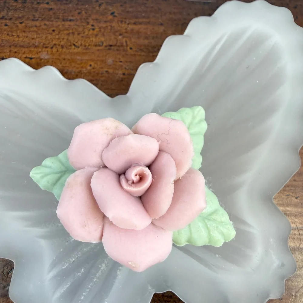 Vintage Frosted Glass Butterfly Trinket Box with Pink‎ Porcelain Rose Lid